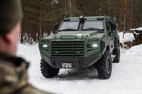 Украина уже получила более 1700 канадских бронеавтомобилей Senator 