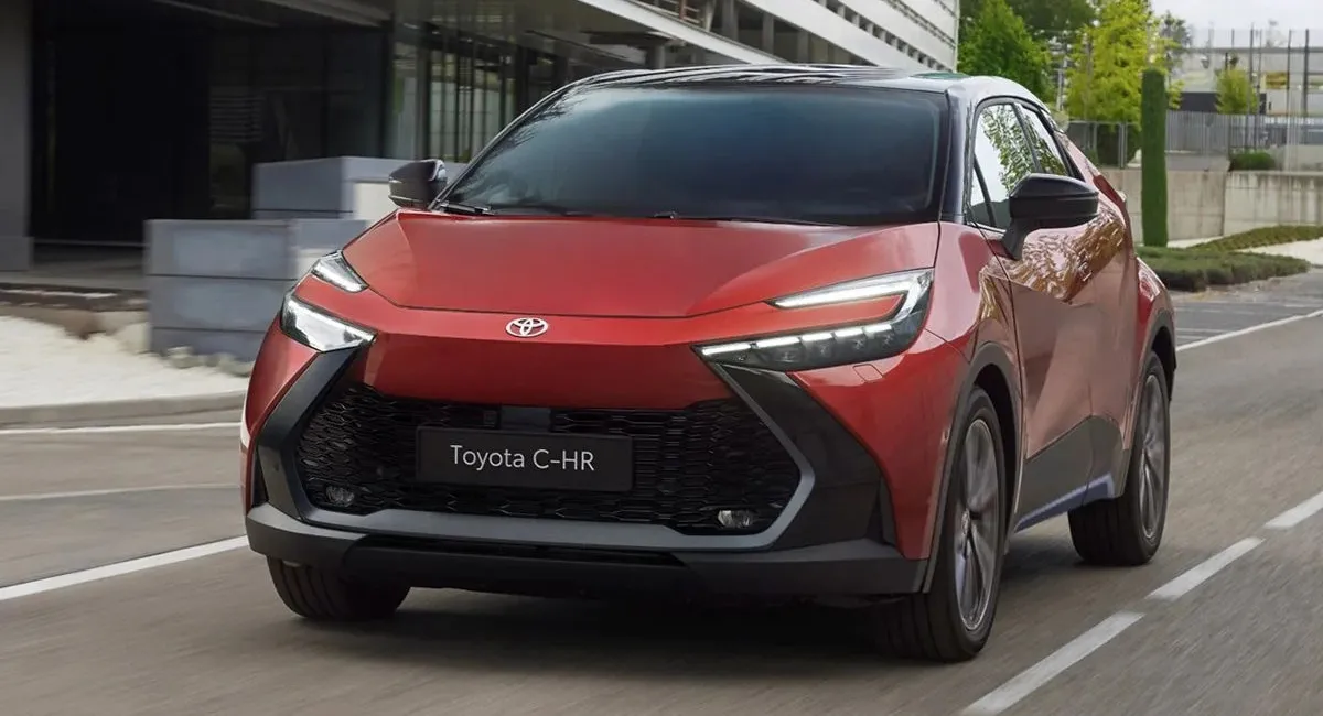 Toyota C-HR PHEV отримав нові комплектації та нове обладнання - today.ua