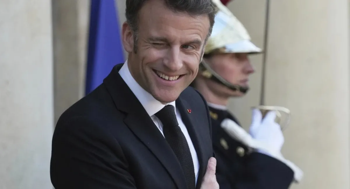 Франция планирует разместить миротворцев в центре Украины, - Associated Press - today.ua