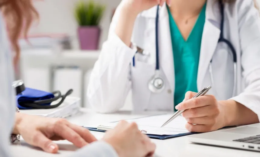 Грип атакував 8 областей України: де ситуація критична та кого вірус "косить" найбільше