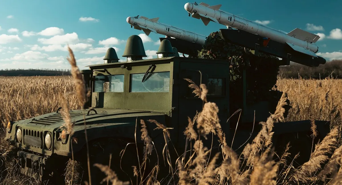 В Украине внедорожник HMMWV превратили в ЗРК   - today.ua
