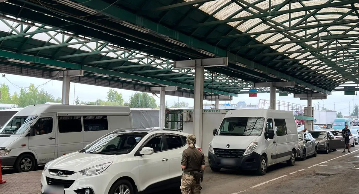 В українців забиратимуть автомобілі за порушення Митного кодексу - today.ua