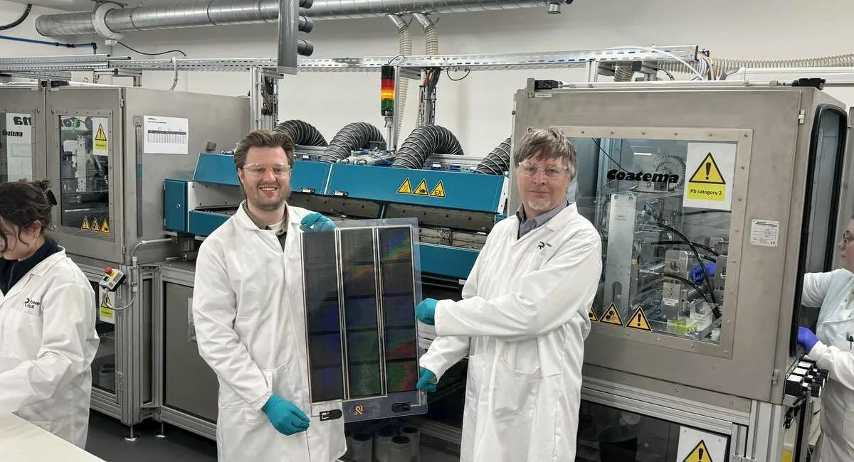 У Британії створили гнучкі сонячні панелі, які помітно дешевші і ефективніші за звичайні батареї - today.ua