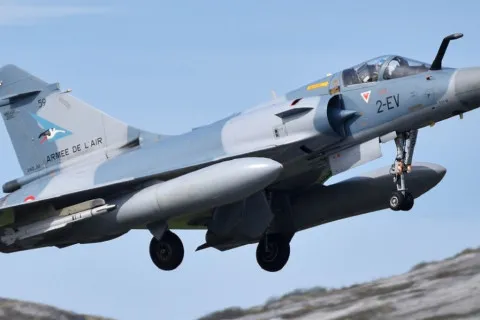 Франция может выделить Украине больше истребителей Mirage 2000