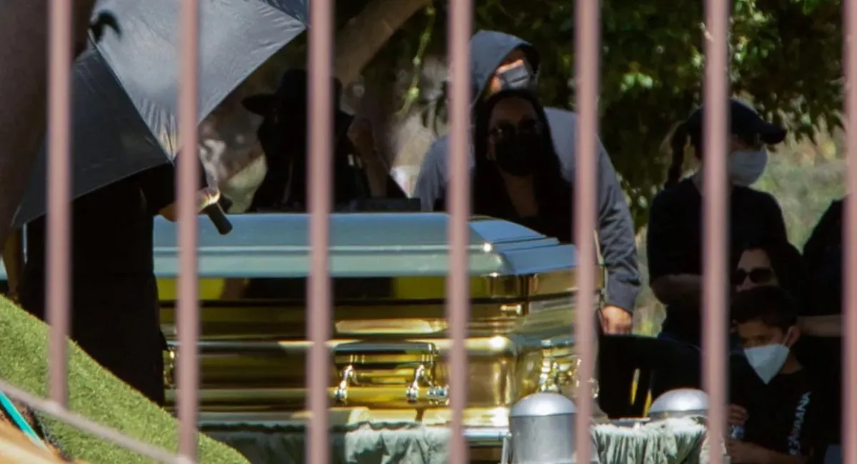 Мексиканского наркобарона Эль Менчо похоронили в золотом гробу - today.ua