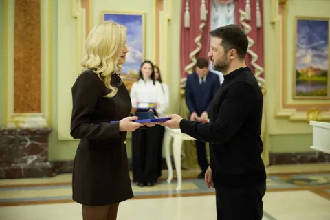 Больше чем просто певица: Ирина Федишин получила "Золотое сердце" от Зеленского