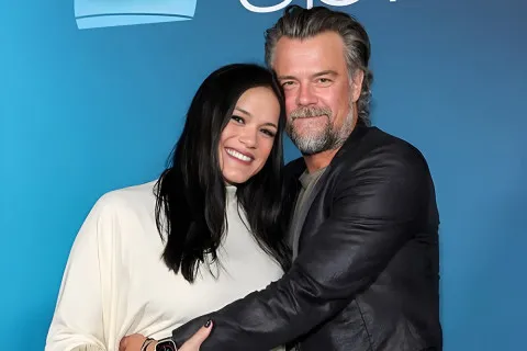 53-летний Джош Дюамель станет отцом: жена актера раскрыла пол ребенка