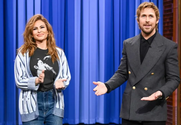 Райан Гослинг и Ева Мендес впервые за 13 лет вышли в свет: сюрприз в прямом эфире - today.ua