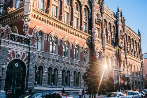 Украина стремительно теряет свой валютный запас: на что идут деньги из резерва