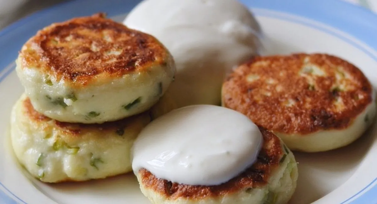 Неожиданный вариант сырников, которые подойдут не только к чаю: простой рецепт - today.ua