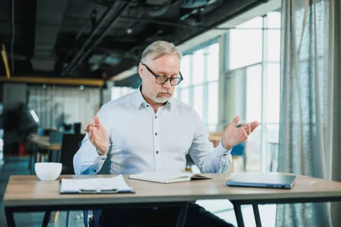 В Украине активизируют трудоустройство людей в возрасте 50+: что будут предлагать зрелым соискателям работы