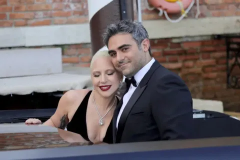 "Скоро поженимся": Леди Гага раскрыла новые подробности свадьбы с Полански