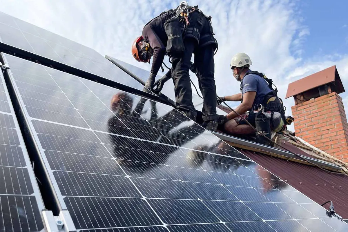 Собственная солнечная электростанция: преимущества и риски монтажа своими руками - today.ua