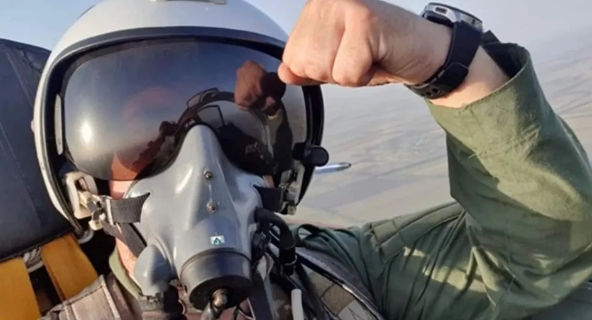 Трагедия в небе над Востоком: погиб Герой Украины, легендарный полковник Александр Довгач (фото) - today.ua