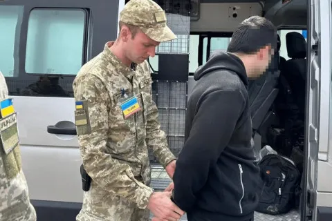 Как вести себя с ТЦК, чтобы не попасть сразу в штурмовики: юрист дал советы "бусифицированным" украинцам