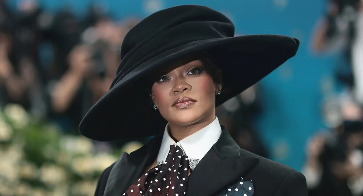 Женщине, которая стреляла возле дома Рианны, грозит пожизненное заключение: что известно - today.ua