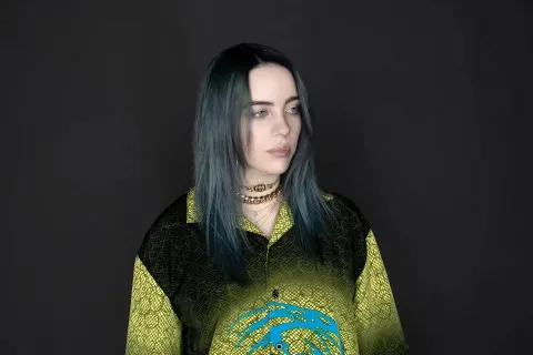 Билли Айлиш может дебютировать в кино: певица ведет переговоры о роли в фильме "Под стеклянным колпаком"