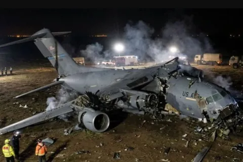 Четвёртая авиакатастрофа за неделю: в загадочной аварии самолёта ВВС США в Ираке погибли четверо пилотов