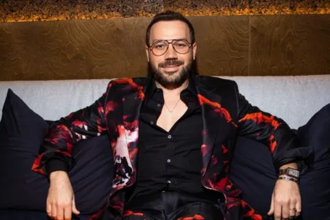 Андре Тан назвав п'ять стильних речей, які знадобляться кожній модниці цієї весни