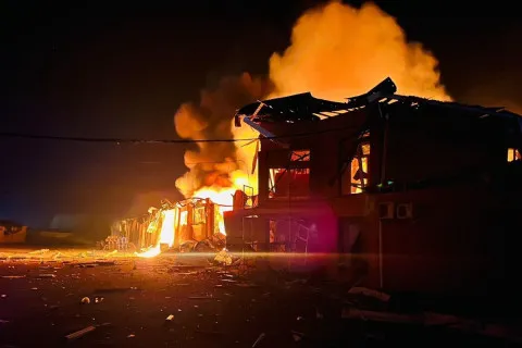 Дети в укрытиях, школы в руинах: последствия атаки на Киевщину - 30 повреждённых объектов и жертвы (фото)