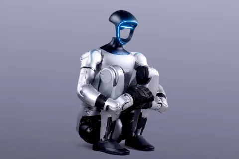 Полиция "задержала" гуманоидного робота в Макао: видео стало вирусным