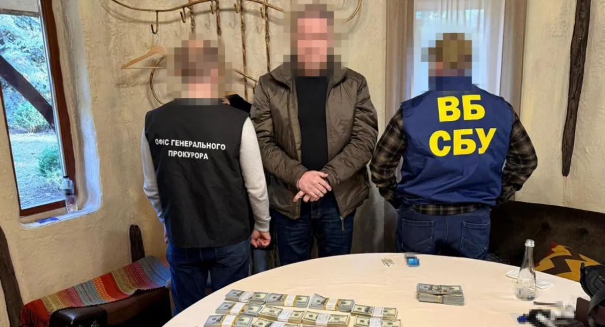 $620 тысяч взятки и суточная дань: как раскрыли схему в СБУ Ровенщины - today.ua