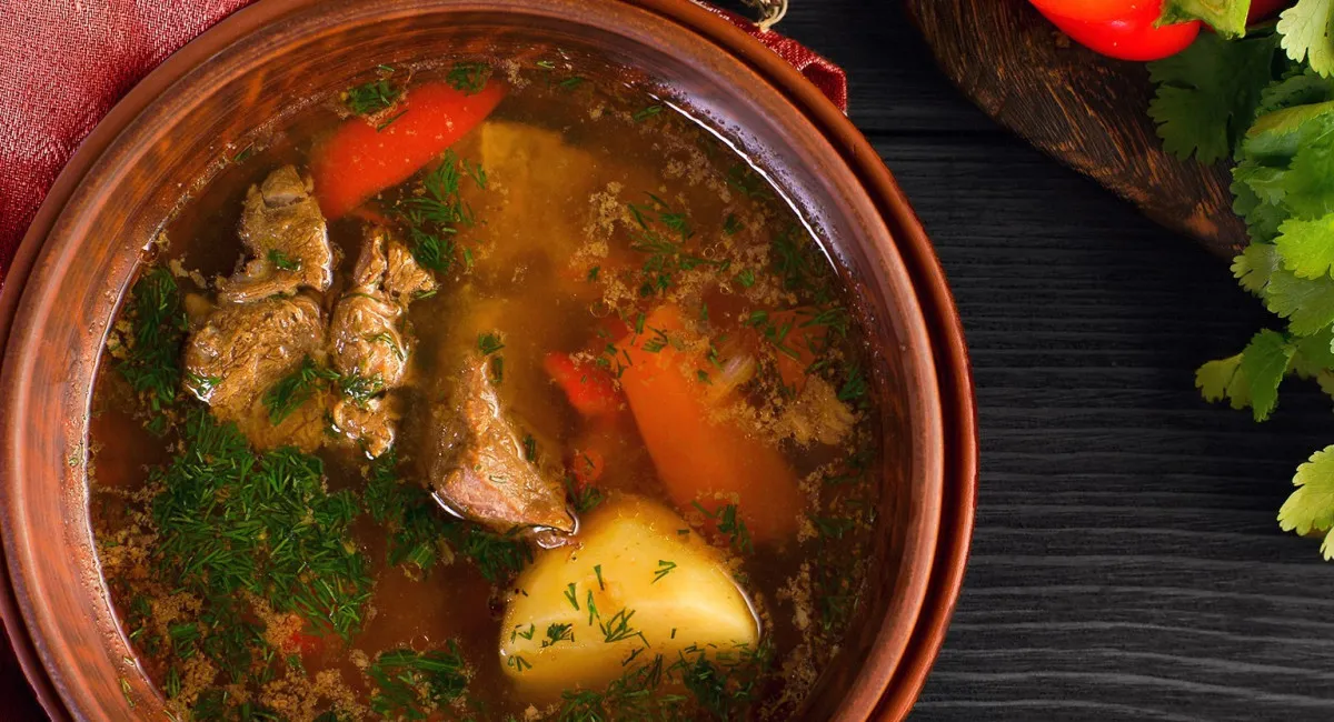 Попробовав один раз, вы забудете про другие первые блюда: рецепт вкусной и ароматной шурпы - today.ua