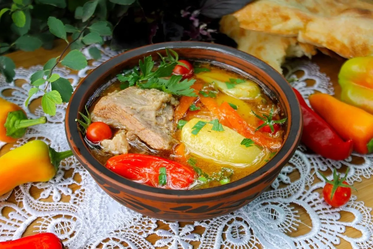 Попробовав один раз, вы забудете про другие первые блюда: рецепт вкусной и ароматной шурпы - today.ua