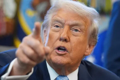 “Доб’ємо Іран – і подивимось на союзників”: Трамп загострює риторику та звинувачує партнерів