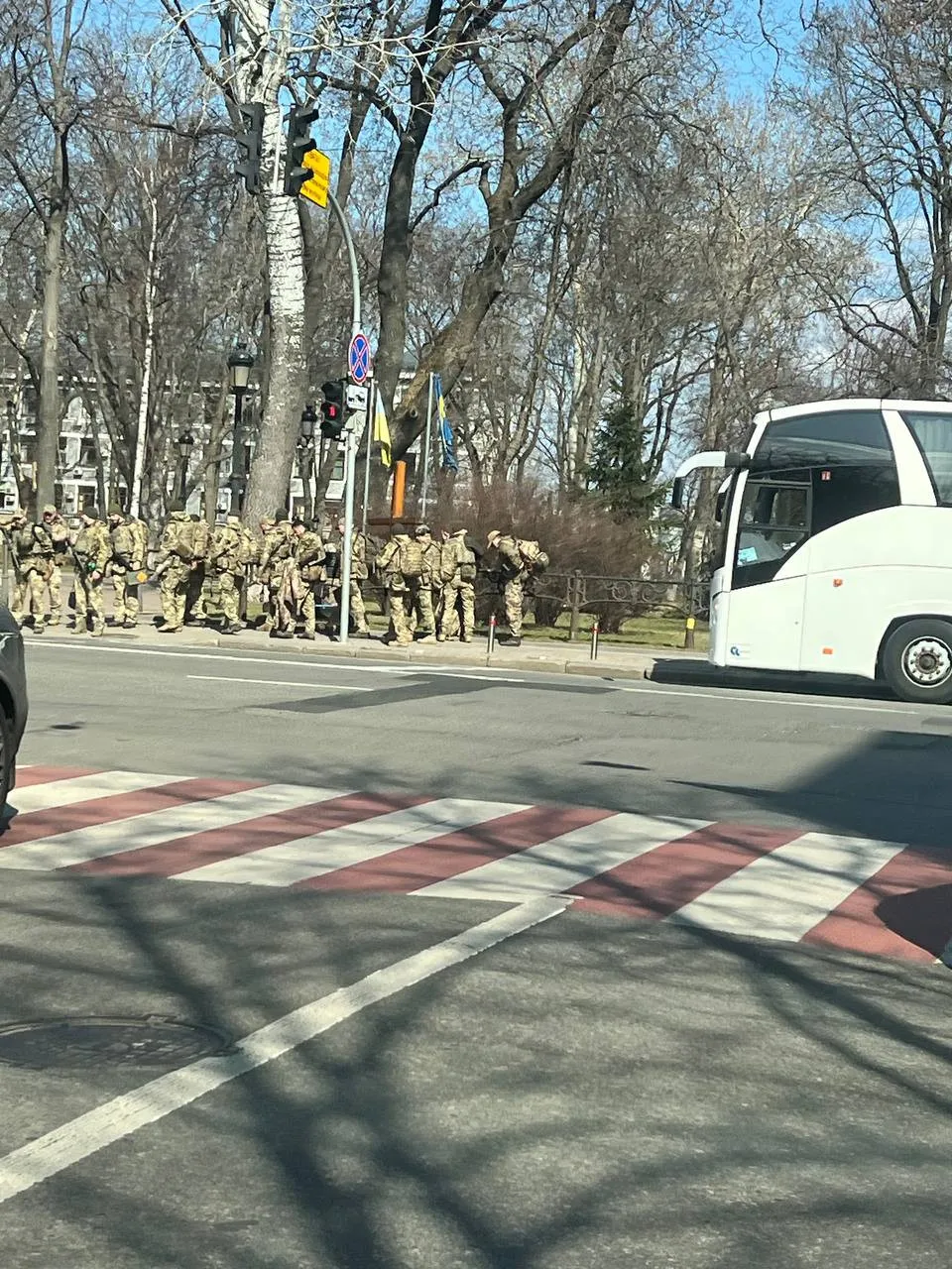 Депутатов хотят завтра бить: к Верховной Раде стягивают полицию и Нацгвардию Депутатов хотят завтра бить: к Верховной Раде стягивают полицию и Нацгвардию - today.ua