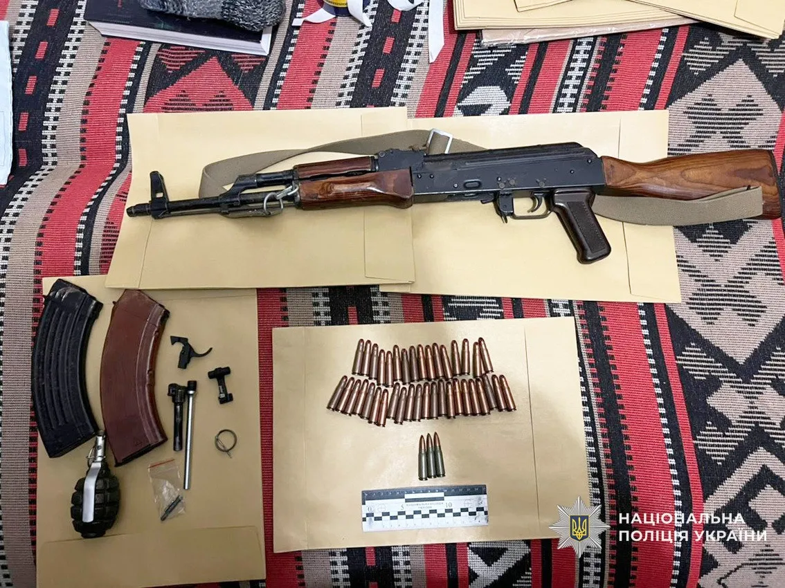 Связали и угрожали оружием: как военного ветерана оставили без 270 тысяч гривен Связали и угрожали оружием: как военного ветерана оставили без 270 тысяч гривен - today.ua