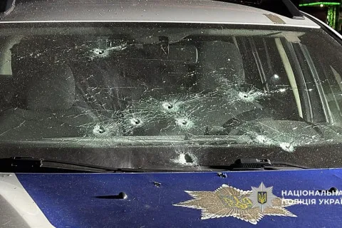Через порушення військового обліку: в Одесі чоловік з автоматом поранив поліцейських і був ліквідований