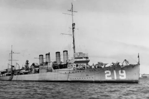 Як знайшли легендарний корабель "Танцююча миша", що зник у 1942 році