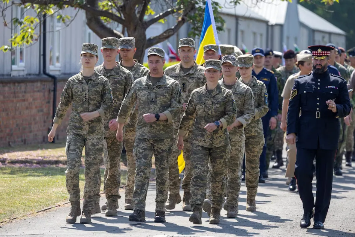 Украинские военные присоединятся к параду в честь Дня победы в Европе, - Reuters - today.ua