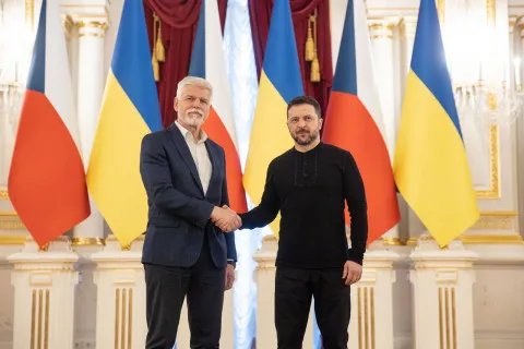 Украина готова воевать дальше: партнеры пообещали 3 миллиона снарядов для продолжения войны, - Зеленский