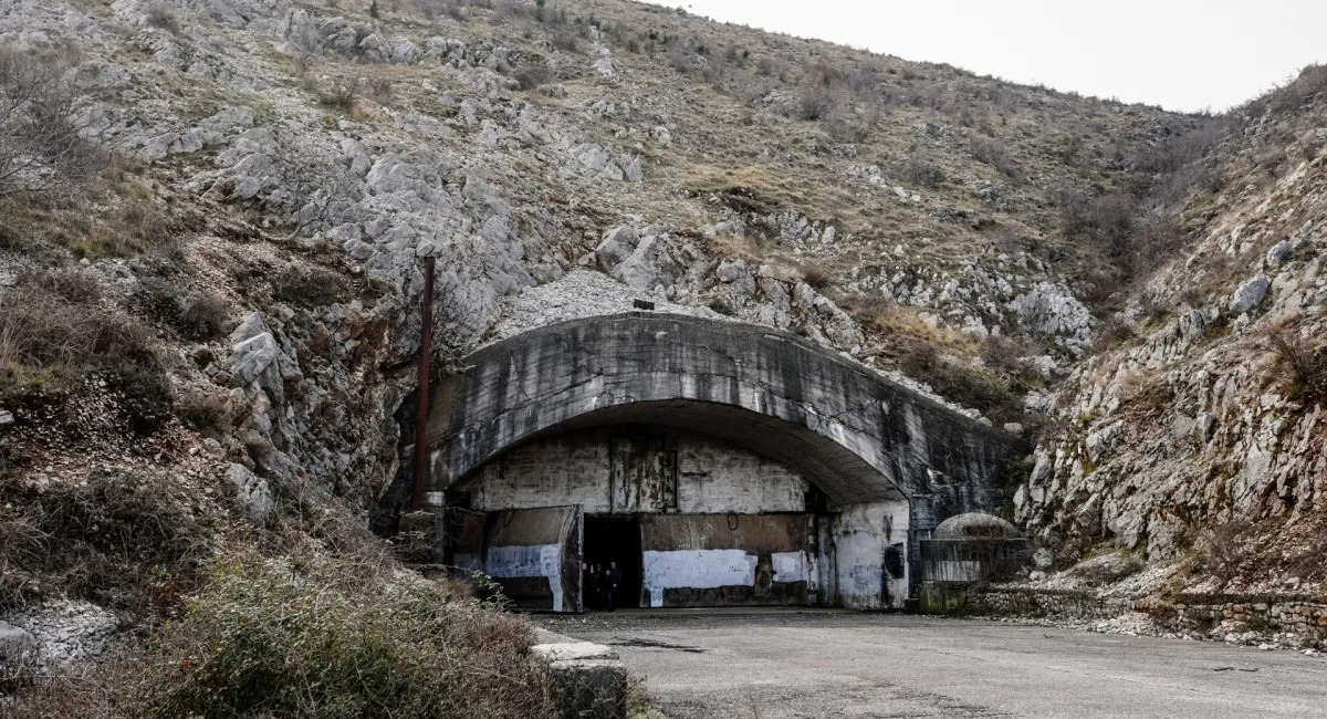 США потратили более 20 триллионов долларов на строительство секретных подземных городов для элиты: признание американской топ-чиновницы - today.ua