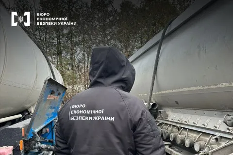Полиция ликвидировала масштабную схему продажи водителям фальсифицированного бензина