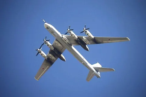 Россия передислоцирует свои бомбардировщики в Сибирь: что бы это значило