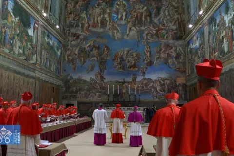 Как Мерца: нового Папу Римского не смогли избрать с первой попытки (Видео)