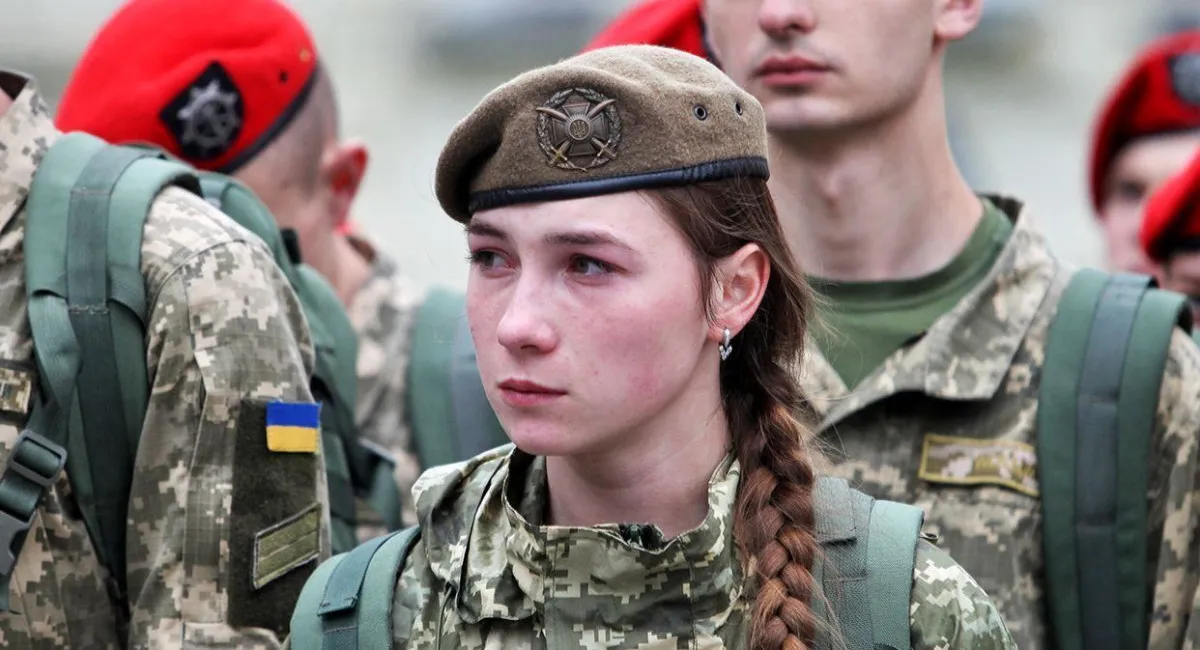 Тотальна мобілізація населення: у ЗСУ закликали залучати до строкової служби жінок  - today.ua