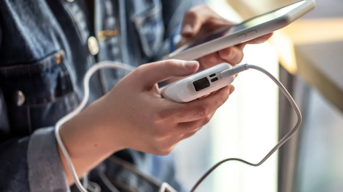 Стало відомо, чому смартфон не можна заряджати до 100% - today.ua