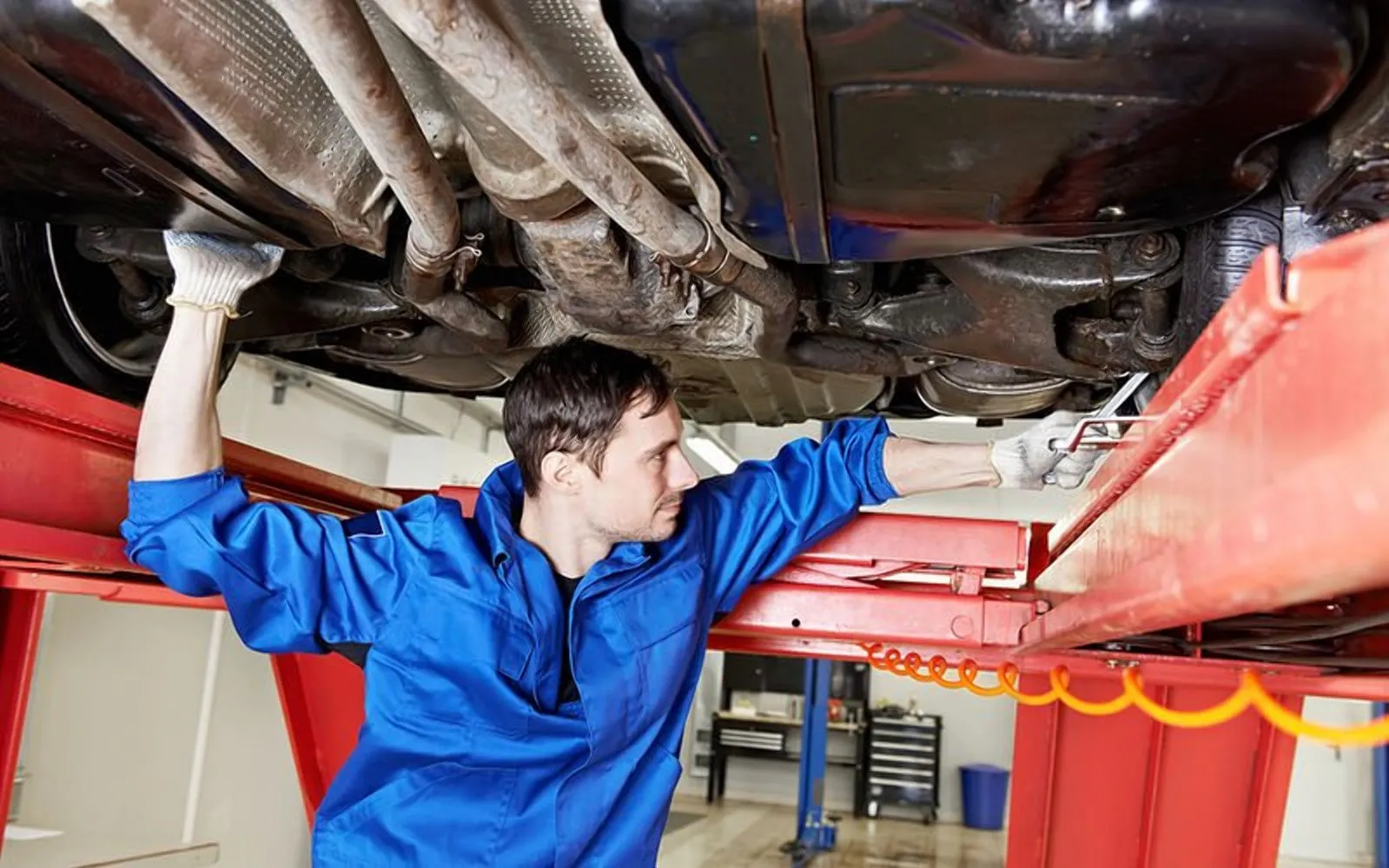 В Украине ввели новые правила обязательного техосмотра транспортных средств В Украине ввели новые правила обязательного техосмотра транспортных средств - today.ua