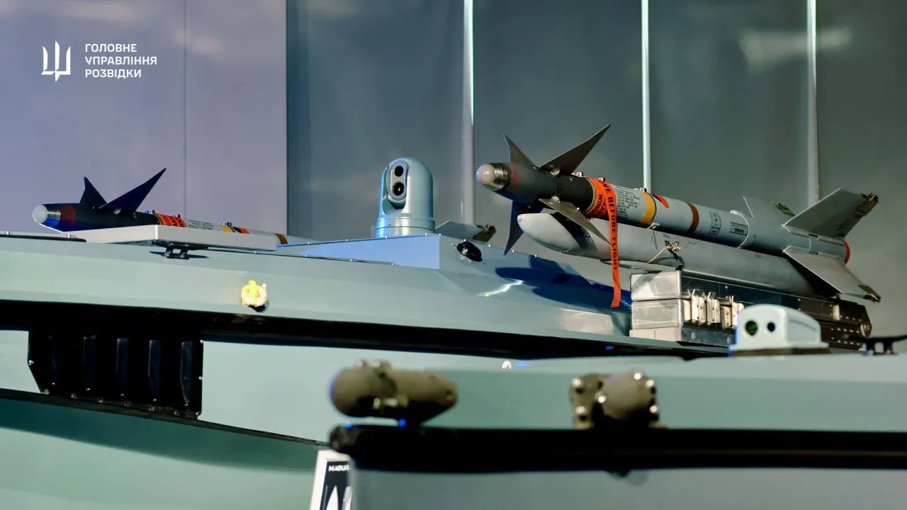 В ГУР впервые показали новые морские дроны, способные уничтожать самолеты и корабли врага - today.ua