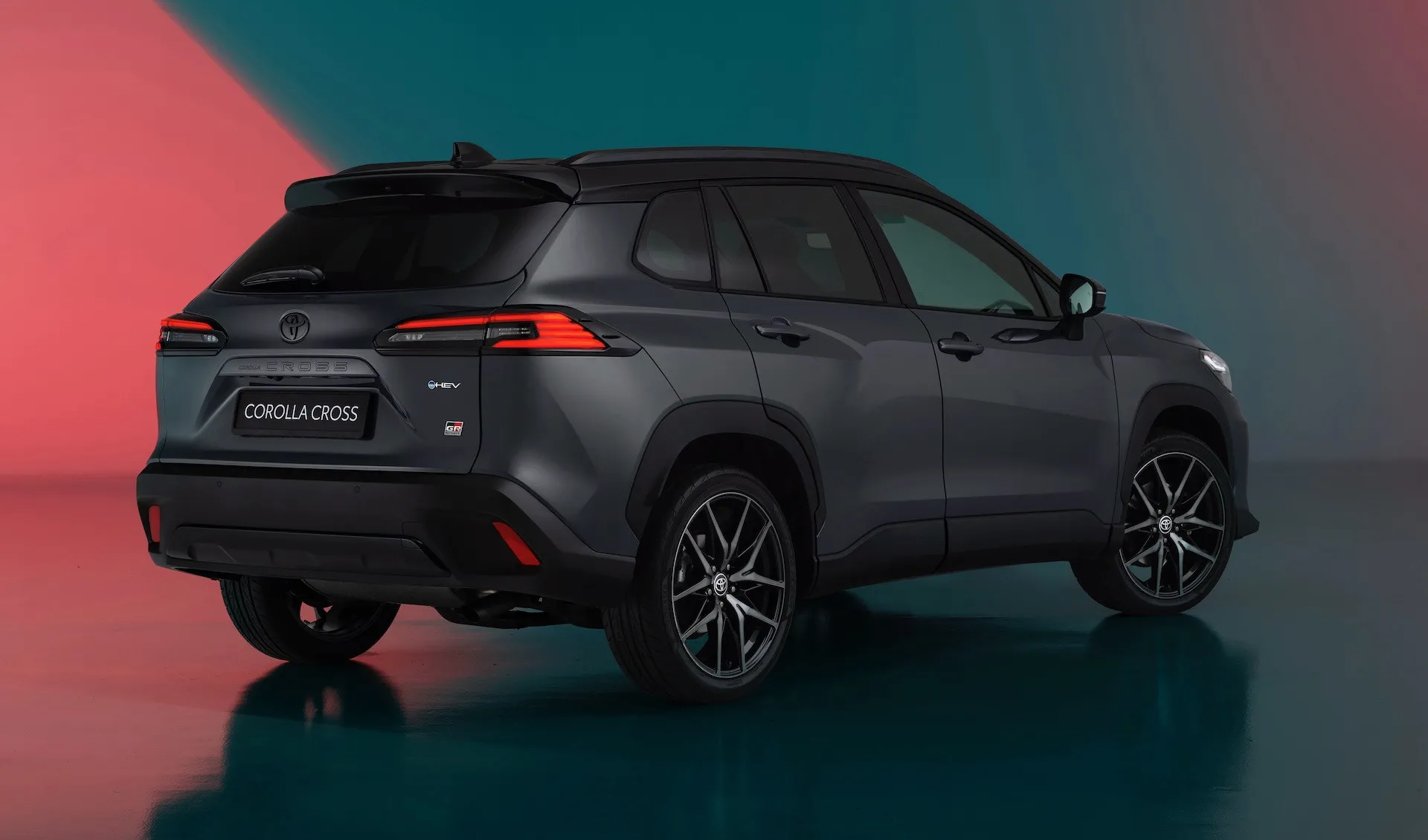 Toyota Corolla Cross отримав топову спортивну версію GR Sport Toyota Corolla Cross отримав топову спортивну версію GR Sport - today.ua