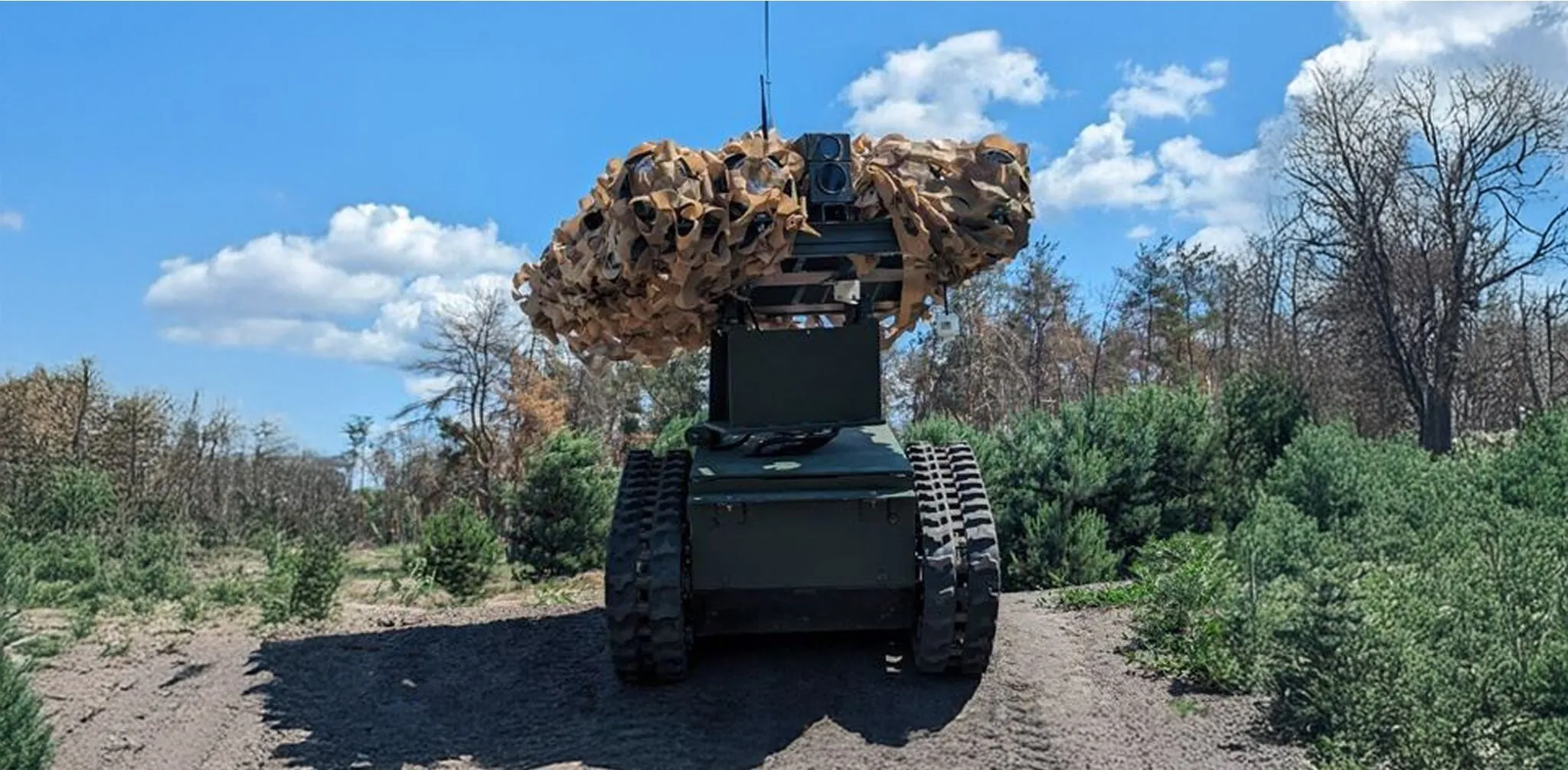 ЗСУ почали використовувати проти окупантів вогнеметні роботи ЗСУ почали використовувати проти окупантів вогнеметні роботи - today.ua