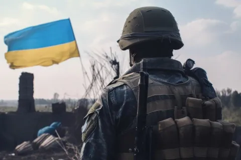 Україна не вірить у переговори Трампа й готується до війни на роки - Le Monde