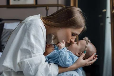 Украинцев будут стимулировать рожать детей: Гетманцев предлагает за каждого следующего ребенка давать большую сумму