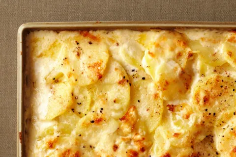 Що приготувати на вечерю: рецепт апетитної картоплі по-французьки