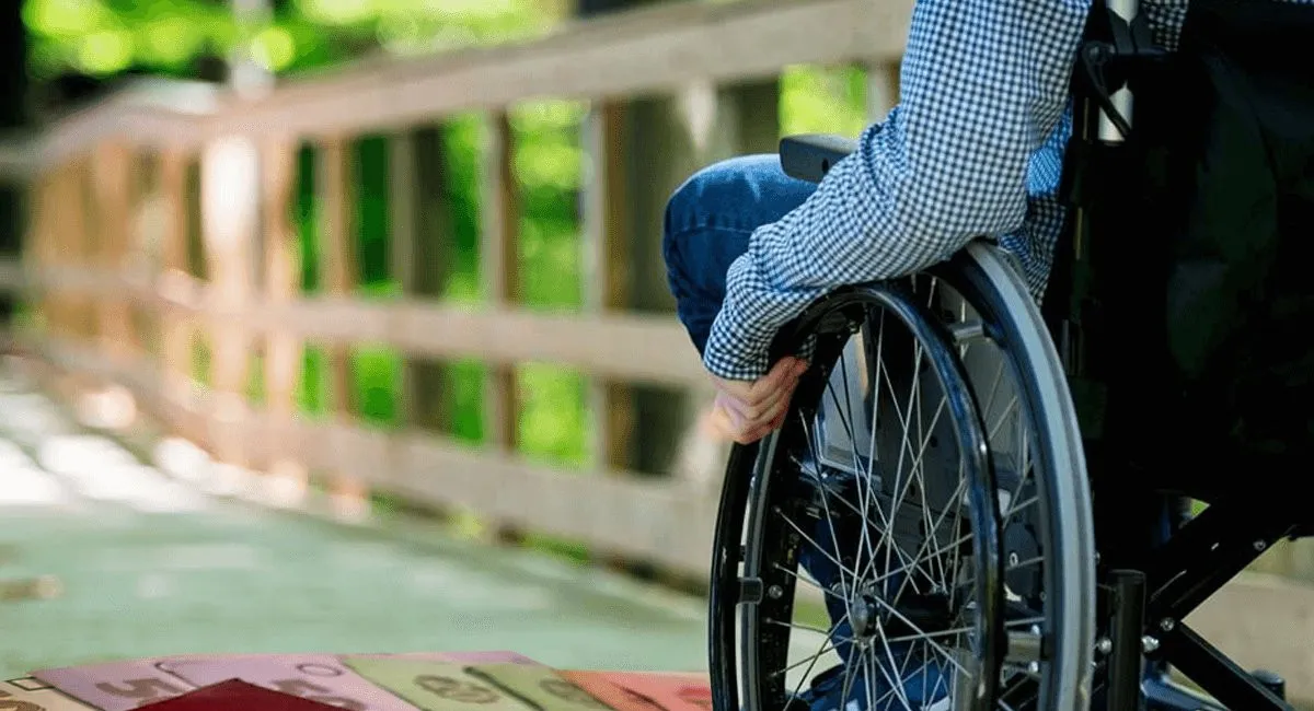 Украинцы с инвалидностью смогут воспользоваться налоговой социальной льготой, - ГНС - today.ua