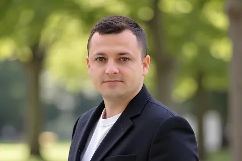 Основатель платформы ThinkAd Дмитрий Балан: как научить ИИ электронной коммерции и помочь бизнесу